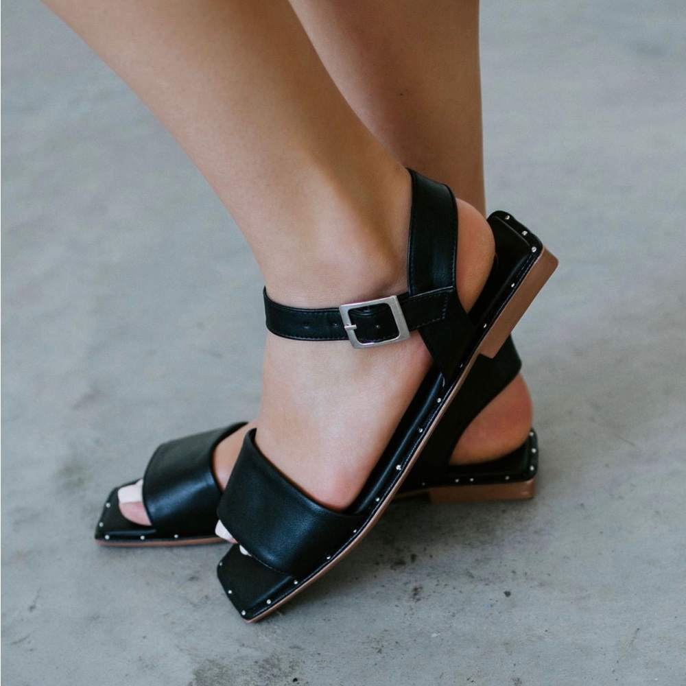 Sandals - Picture 3 of 3